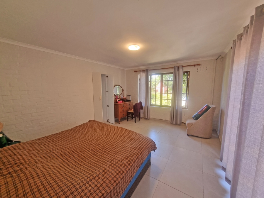 To Let 5 Bedroom Property for Rent in Brentwood Park Western Cape